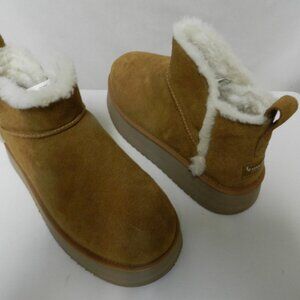 Koolaburra by Ugg Suede platform ankle boots booties lined Women NEW Size Sz 8